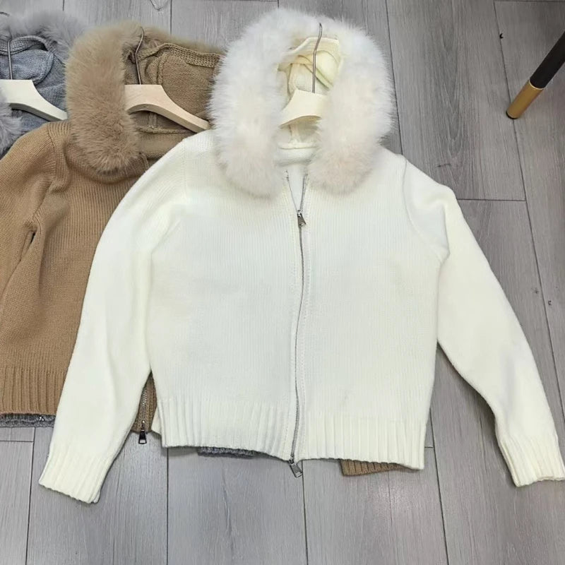 Retro Knitted Cardigan with Fur Collar – Winter Edition