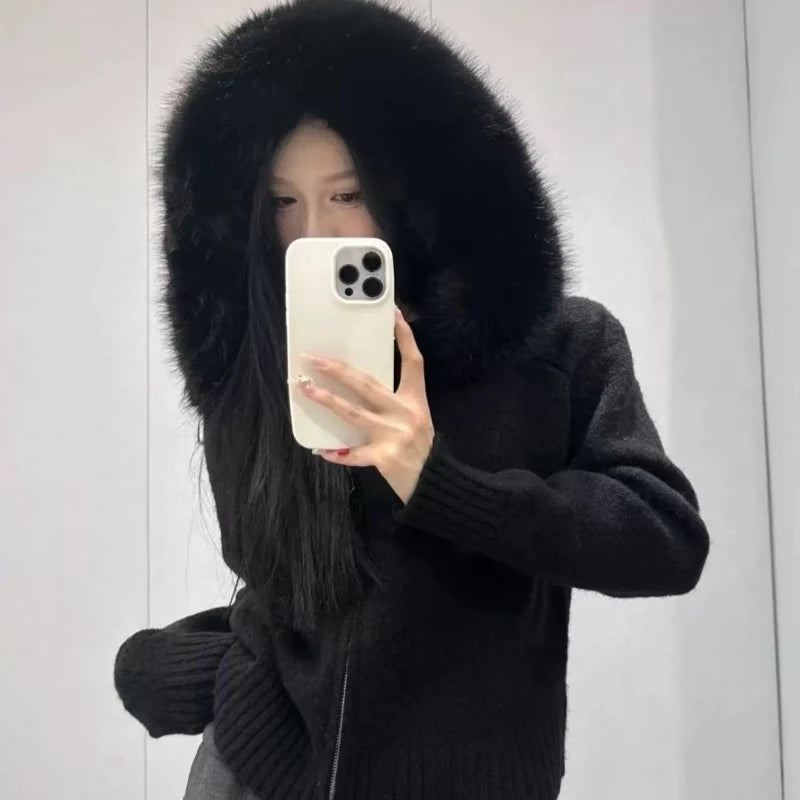 Retro Knitted Cardigan with Fur Collar – Winter Edition